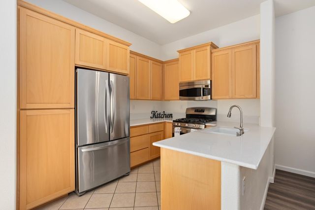 10879 Stourport Way, Rancho Cordova, CA 95670