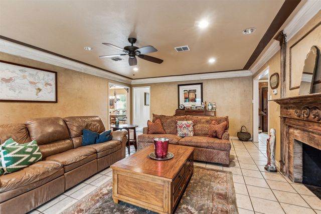 5109 Dewdrop Lane, Fort Worth, TX 76123