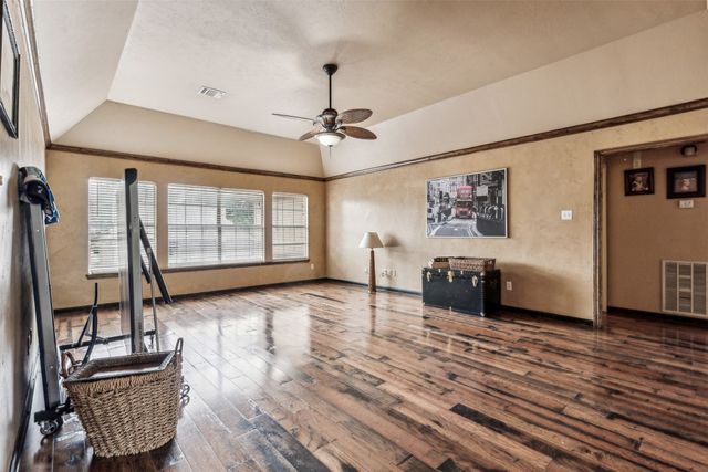 5109 Dewdrop Lane, Fort Worth, TX 76123