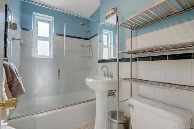 39-45 51St 5C, Woodside, NY 11377