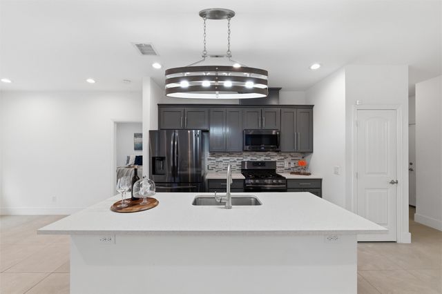 3826 Aransas Street, Dallas, TX 75212