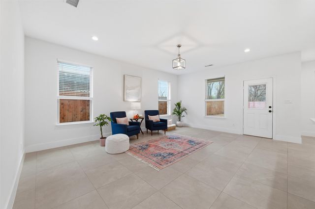 3826 Aransas Street, Dallas, TX 75212