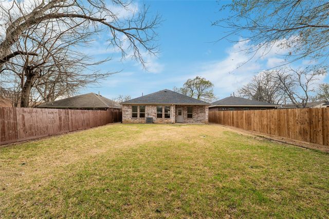 3826 Aransas Street, Dallas, TX 75212