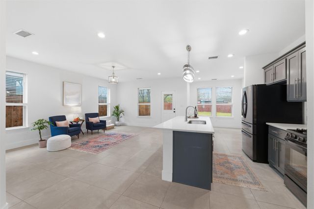 3826 Aransas Street, Dallas, TX 75212