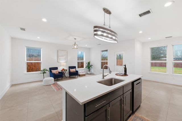 3826 Aransas Street, Dallas, TX 75212