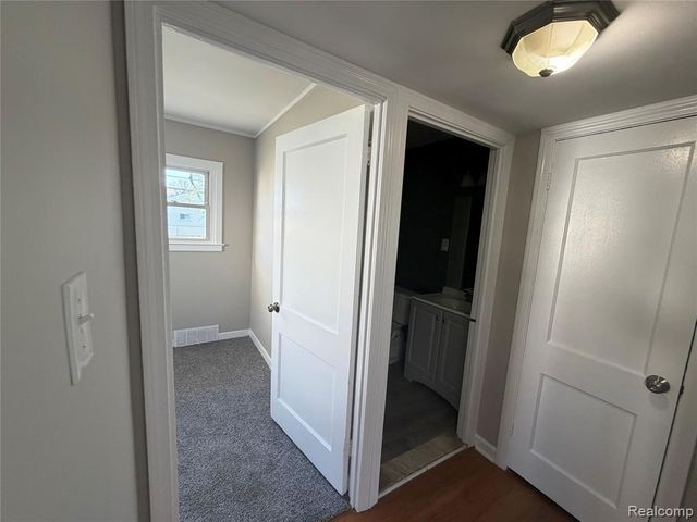 22301 Lange Street, Saint Clair Shores, MI 48080