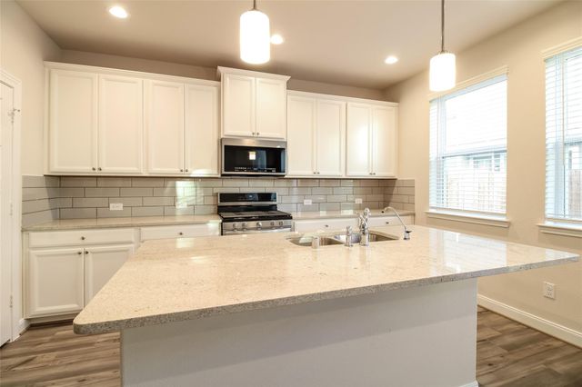 9813 Falling Fern Lane, Houston, TX 77080