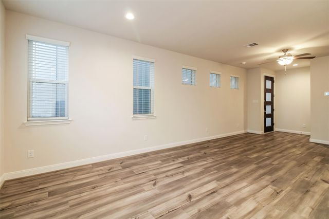 9813 Falling Fern Lane, Houston, TX 77080