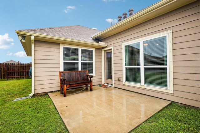 2702 Aquamarine Court, Texas City, TX 77591