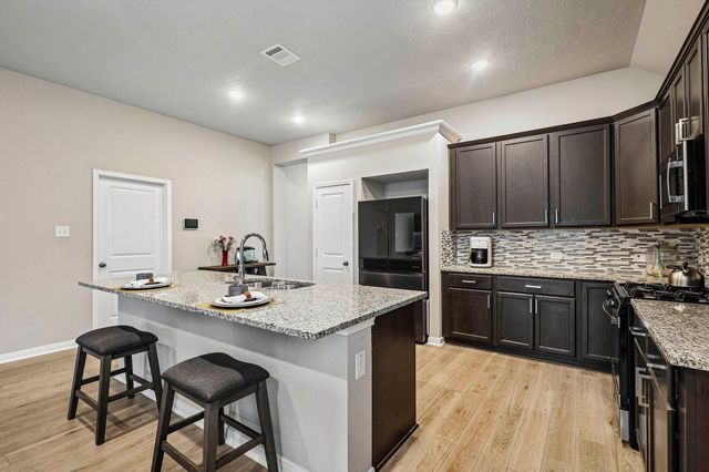 2702 Aquamarine Court, Texas City, TX 77591