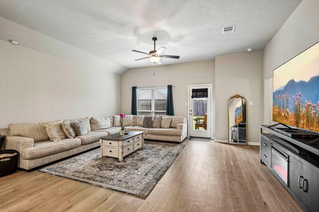 2702 Aquamarine Court, Texas City, TX 77591
