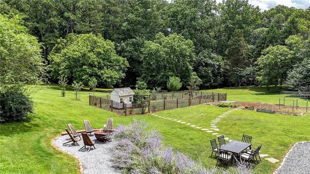 548 Tamarack Trail, Canton, GA 30115