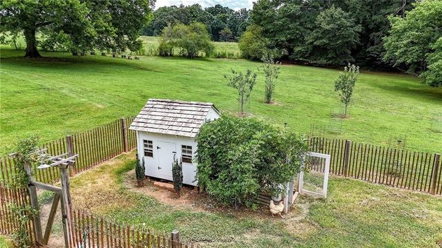 548 Tamarack Trail, Canton, GA 30115