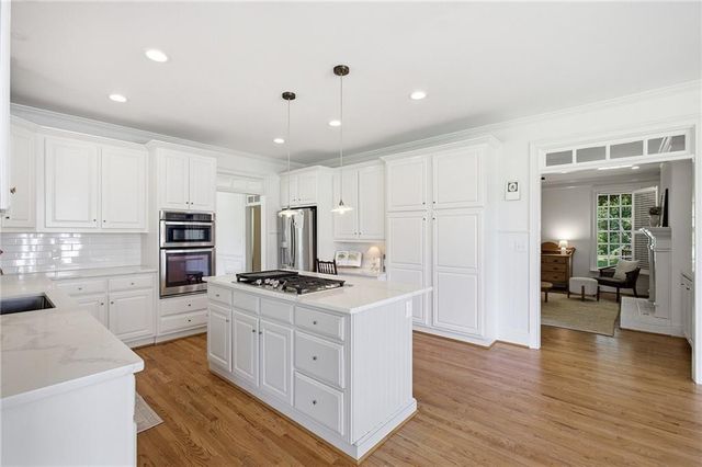 548 Tamarack Trail, Canton, GA 30115