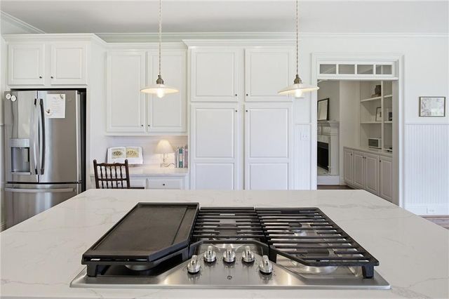 548 Tamarack Trail, Canton, GA 30115