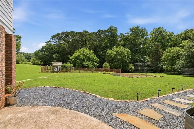 548 Tamarack Trail, Canton, GA 30115