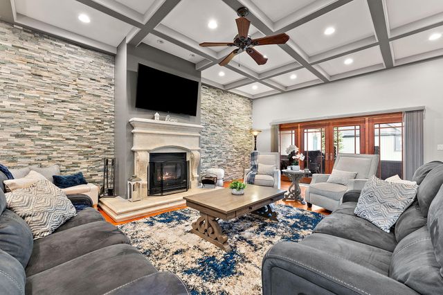 10971 Wynbrook Drive, Crown Point, IN 46307