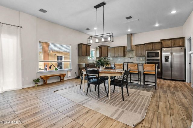 14736 TIERRA ESCAPE Avenue, El Paso, TX 79938