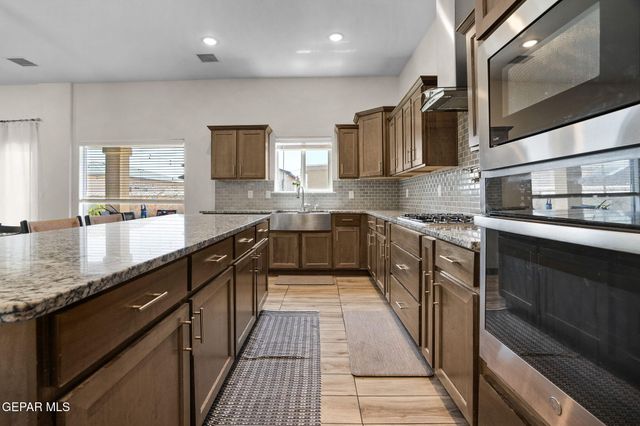 14736 TIERRA ESCAPE Avenue, El Paso, TX 79938