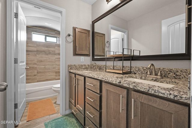 14736 TIERRA ESCAPE Avenue, El Paso, TX 79938