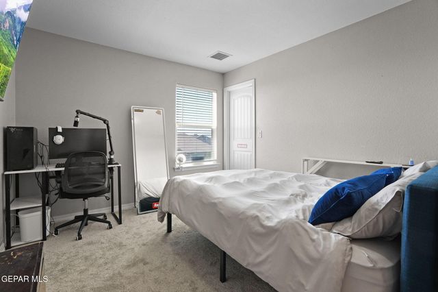 14736 TIERRA ESCAPE Avenue, El Paso, TX 79938