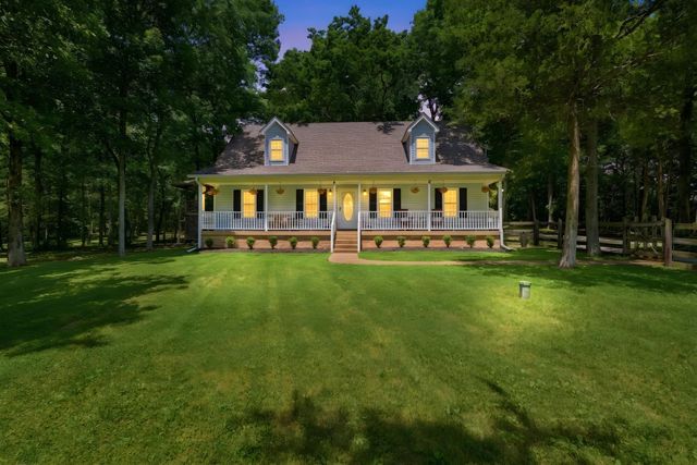 4860 Pyles Rd, Chapel Hill, TN 37034