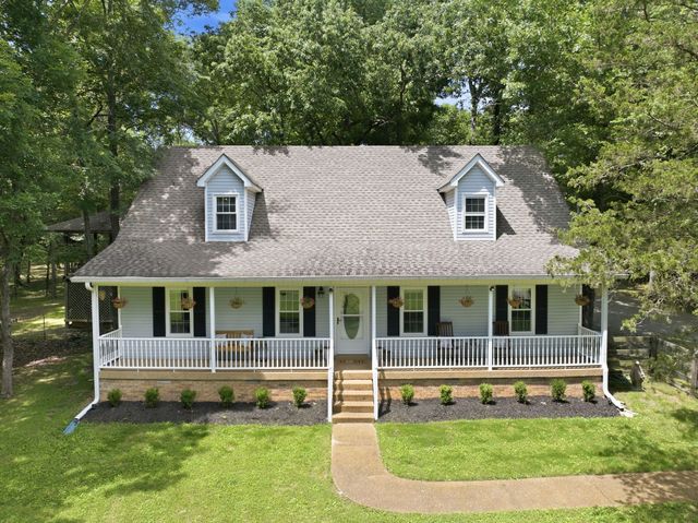 4860 Pyles Rd, Chapel Hill, TN 37034
