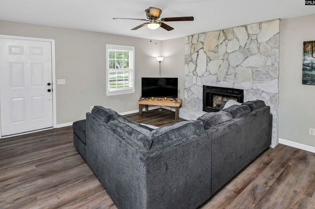 212 S Wrenwood Drive, Lexington, SC 29073