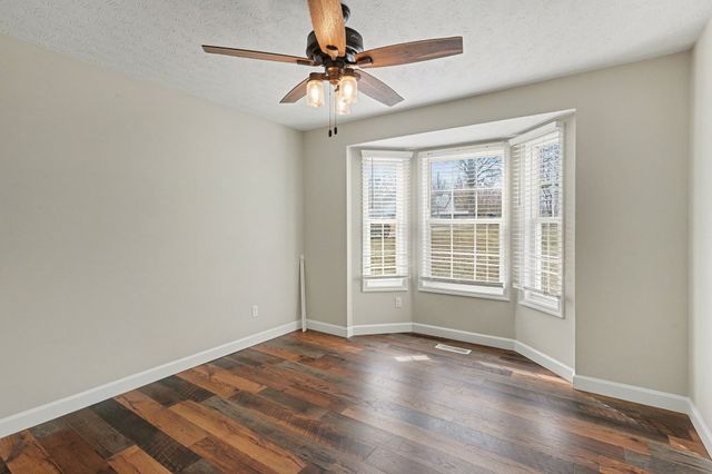 1166 Peter Pond Rd, Ashland City, TN 37015