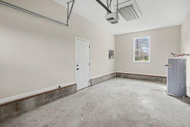 1166 Peter Pond Rd, Ashland City, TN 37015