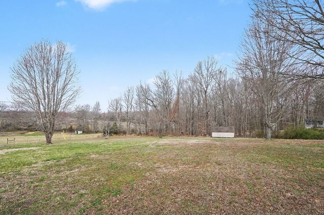 1166 Peter Pond Rd, Ashland City, TN 37015