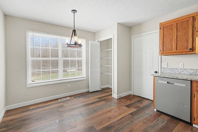 1166 Peter Pond Rd, Ashland City, TN 37015