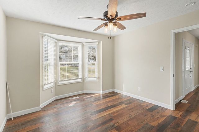 1166 Peter Pond Rd, Ashland City, TN 37015