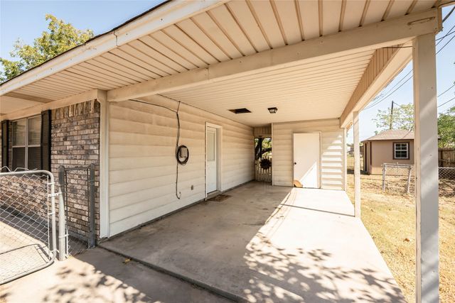 97 Wade Street, Nocona, TX 76255