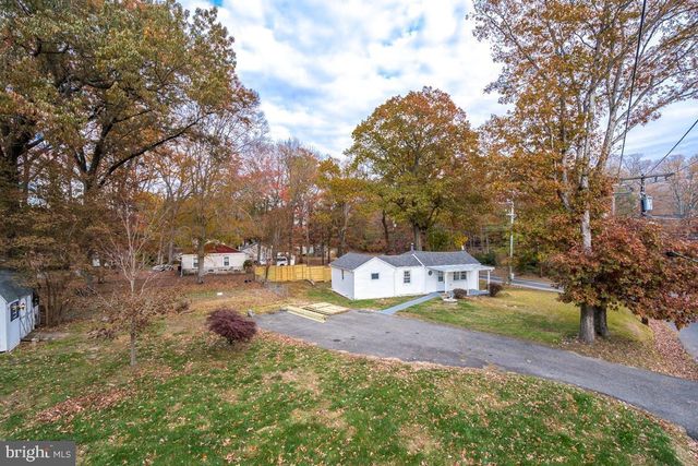 822 WARBURTON LN, Fort Washington, MD 20744