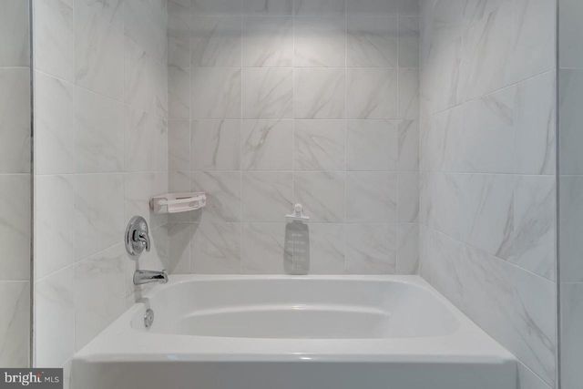 822 WARBURTON LN, Fort Washington, MD 20744