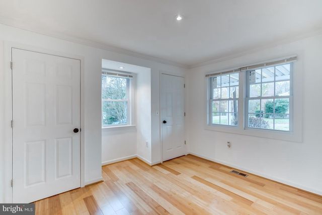 822 WARBURTON LN, Fort Washington, MD 20744