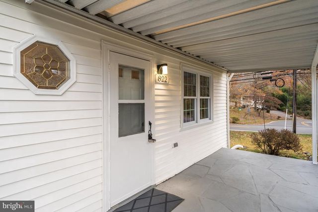 822 WARBURTON LN, Fort Washington, MD 20744