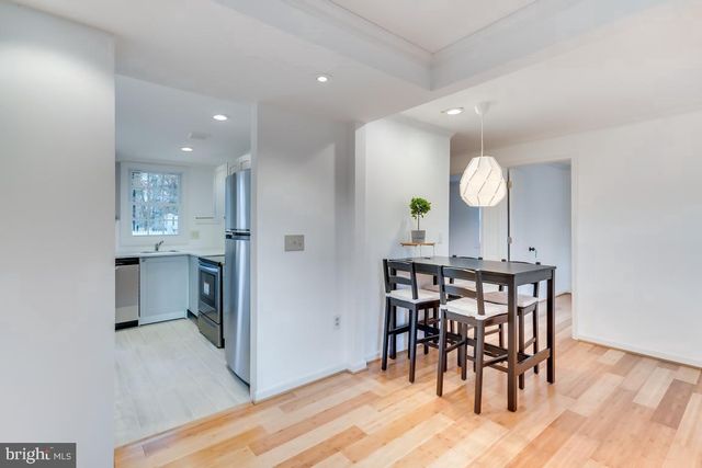 822 WARBURTON LN, Fort Washington, MD 20744