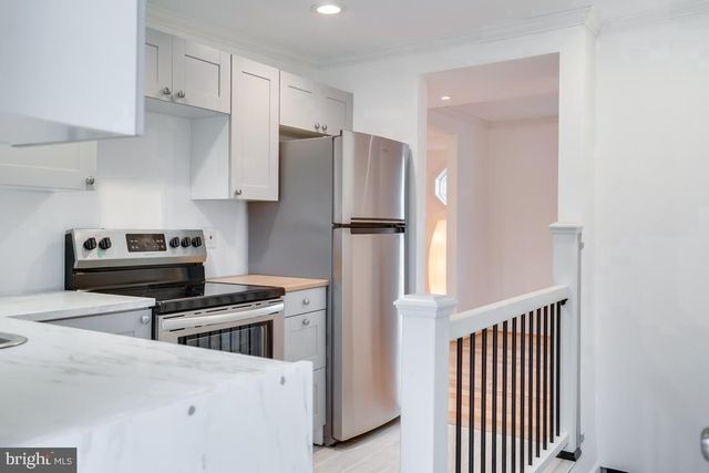 822 WARBURTON LN, Fort Washington, MD 20744