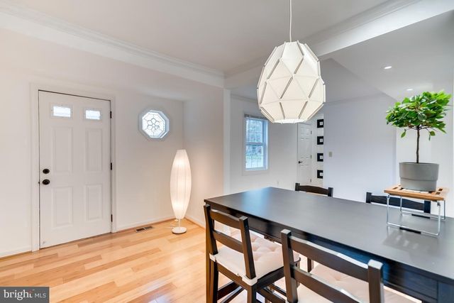 822 WARBURTON LN, Fort Washington, MD 20744