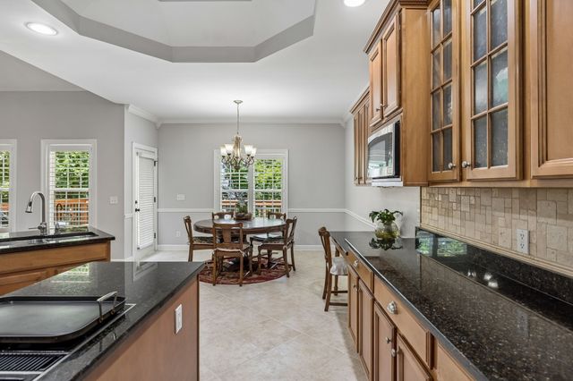 402 Five Oaks Blvd, Lebanon, TN 37087