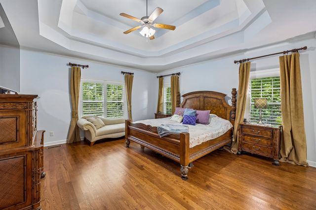 402 Five Oaks Blvd, Lebanon, TN 37087