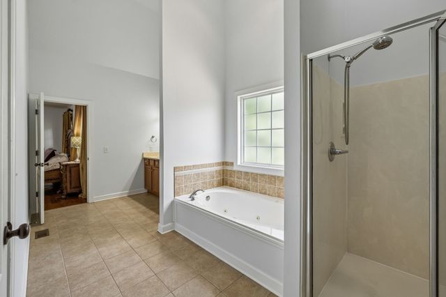 402 Five Oaks Blvd, Lebanon, TN 37087