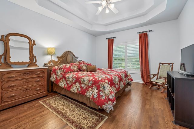402 Five Oaks Blvd, Lebanon, TN 37087