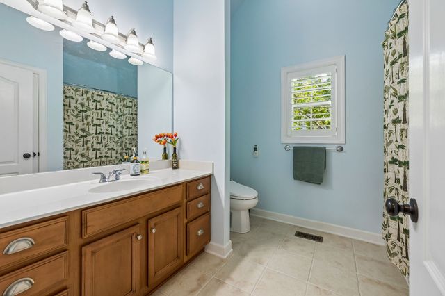 402 Five Oaks Blvd, Lebanon, TN 37087