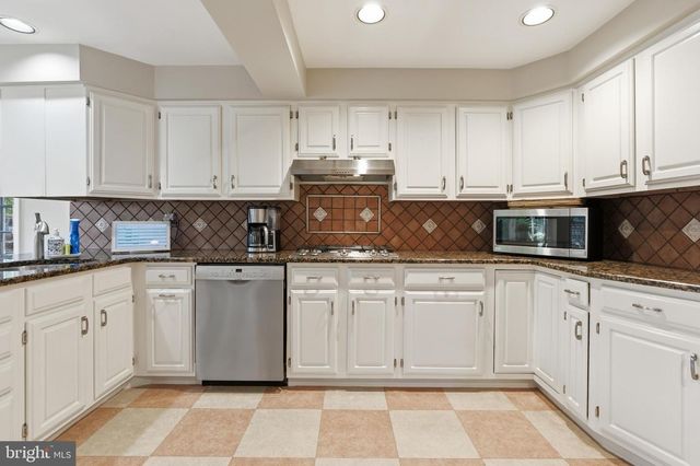 415 BRENTWOOD RD, Havertown, PA 19083