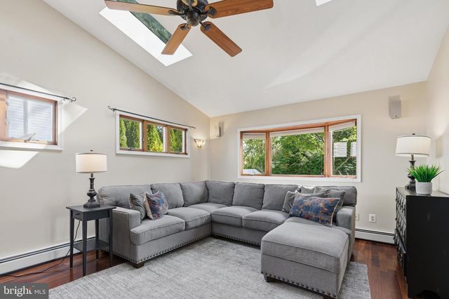 415 BRENTWOOD RD, Havertown, PA 19083