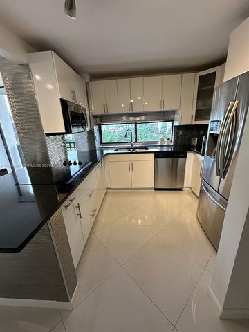 17021 N Bay Rd 815, Sunny Isles Beach, FL 33160