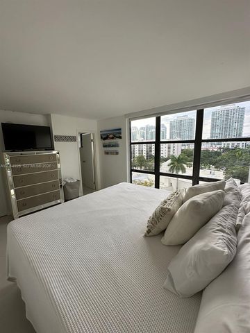 17021 N Bay Rd 815, Sunny Isles Beach, FL 33160
